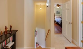 105 Loft Cir, Campton, NH 03223