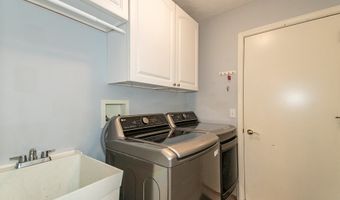 118 Kensington Ct, Aurora, OH 44202
