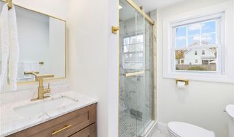 122 Elder St, Lincoln, RI 02865