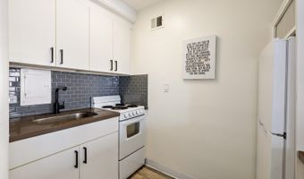 445 Kaiolu St 812, Honolulu, HI 96815
