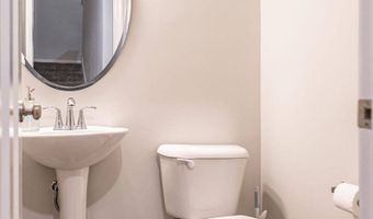 101 Bluegrass Ct, Aberdeen, NC 28315