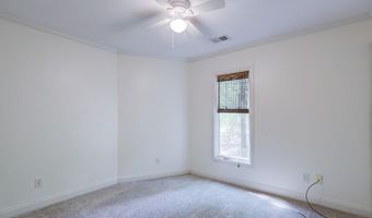 8 Cedar Pl, Camden, SC 29020