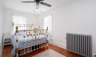 82 Cliffdale Ave, Cranston, RI 02905