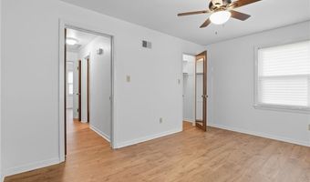 2943 NE Walnut Rd, Avondale, MO 64117