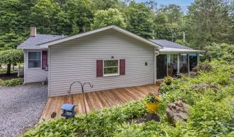130 Lake Iliff Rd, Andover, NJ 07860