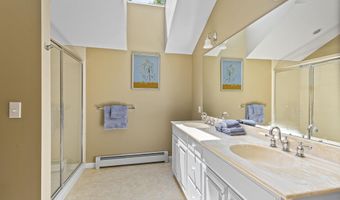 155 Bayside Dr, Belfast, ME 04915