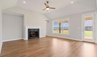 5835 LINDEN OAK Dr E, Arlington, TN 38002