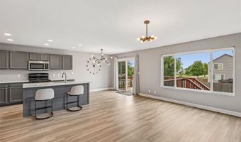 4704 NE Hayes Dr, Ankeny, IA 50021
