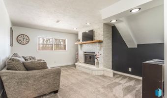 107 E Willow St, Beresford, SD 57004
