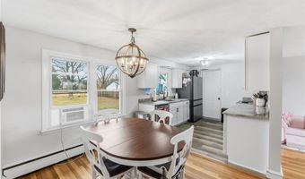 31 Charles St, North Kingstown, RI 02852