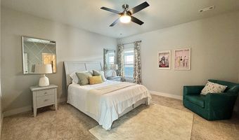 915 NE Heights Ln, Bentonville, AR 72712