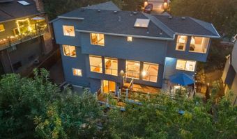 7766 SW BAYBERRY Dr, Beaverton, OR 97007