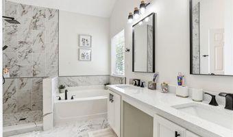 859 Springchase Dr, Austell, GA 30168