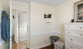 9976 N OAK Rd W, Cedar Hills, UT 84062