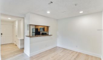 241 AFTON Sq 102, Altamonte Springs, FL 32714