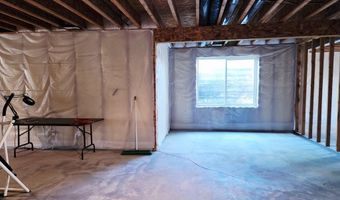 5241 E Powerhouse Dr, Ammon, ID 83406