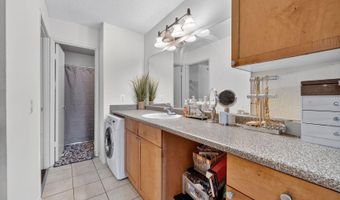 60 S VAN DORN St 519, Alexandria, VA 22304