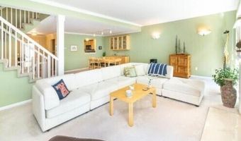 2734 Winter Garden Ct, Ann Arbor, MI 48105