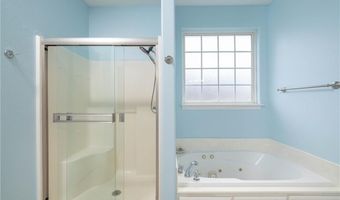 206 Tunbridge Dr, Bentonville, AR 72712