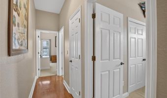 806 EAGLE Ln, Apollo Beach, FL 33572