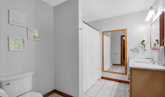 218 Donahue Rd, Barre, VT 05654