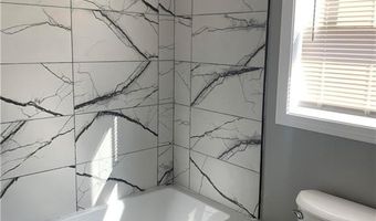 88 Reed St, Warwick, RI 02886