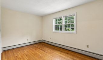 10 Terra Glen Rd, Danbury, CT 06811