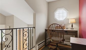 35 Superior View Blvd, North Providence, RI 02911