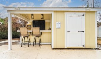48 W BOLTON Ave, Absecon, NJ 08201