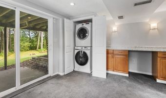 7 Forest Park Ave, Billerica, MA 01862