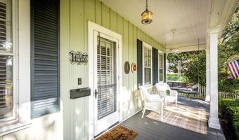 145 Saint Francis St, Biloxi, MS 39530