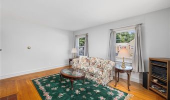 154 Chapmans Ave, Warwick, RI 02886