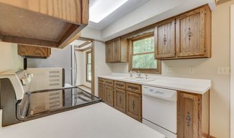 6843 Glacier Dr, Indianapolis, IN 46217