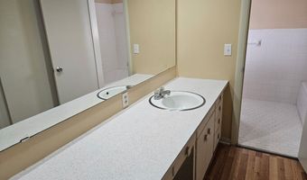 526 E Mitchell St, Adel, GA 31620