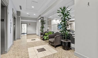 880 N POLLARD St N 224, Arlington, VA 22203