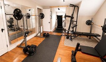 625 Mendon Rd, Cumberland, RI 02864