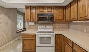 187 Spyglass Dr, Advance, NC 27006