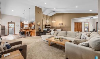 1005 Walnut St, Beresford, SD 57004