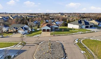 907 S 25th St, Beatrice, NE 68310