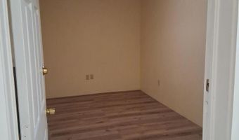 112 N Madison Ave, Aurora, MO 65605