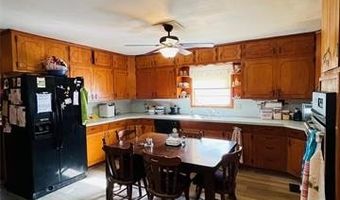 306 N Cherokee St, Beggs, OK 74421