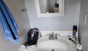 327 Forest Ave, Bangor, ME 04401