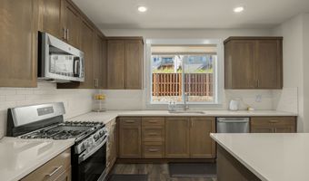 12440 SW DOUBLETOP Dr, Beaverton, OR 97007