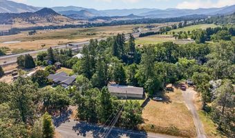 624 Crowson Rd, Ashland, OR 97520