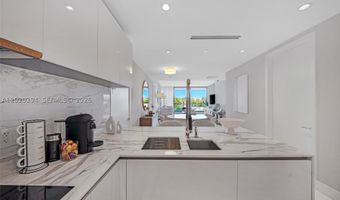 10201 Collins Ave 305, Bal Harbour, FL 33154