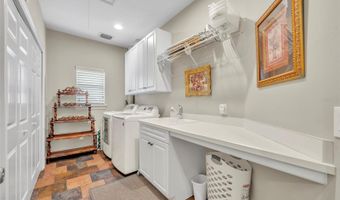 1031 GUERNSEY St, Orlando, FL 32804