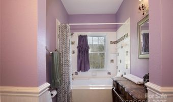 12 Riverview Dr, Bakersville, NC 28705