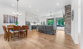 3 Florence Cir, Bella Vista, AR 72715