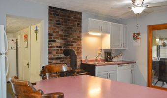 87 Middle Rd, Augusta, ME 04330