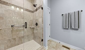 2404 3rd Ave SE, Altoona, IA 50009